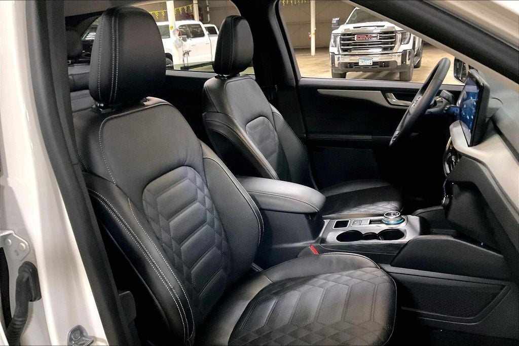 2023 Ford Escape Platinum