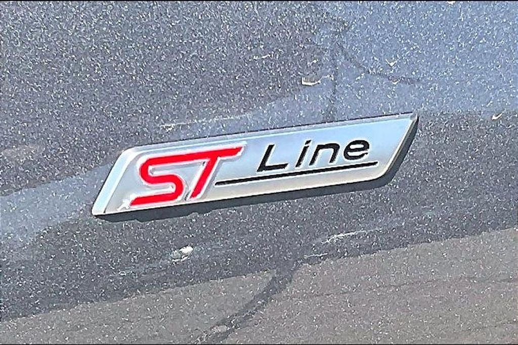 2025 Ford Escape ST-Line