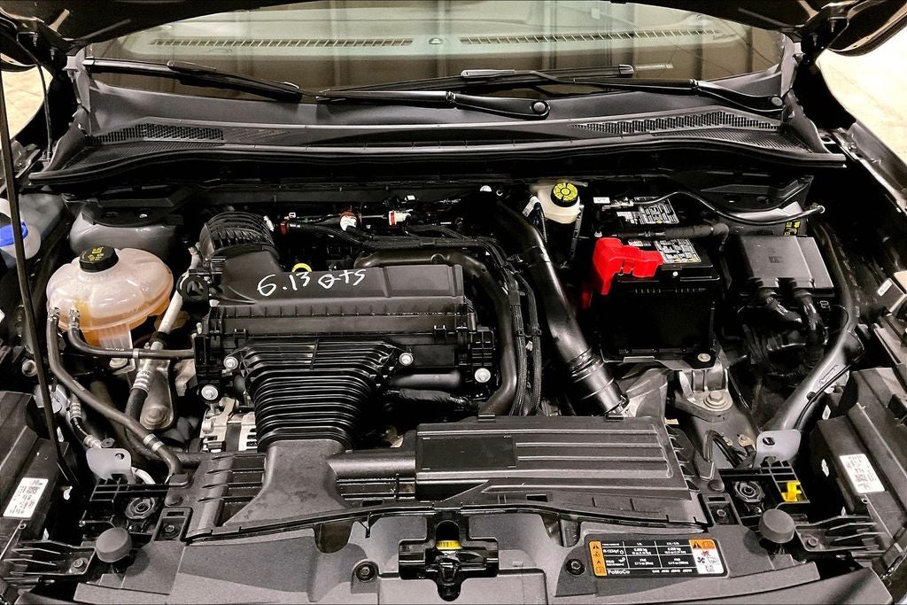 2025 Ford Escape ST-Line Elite