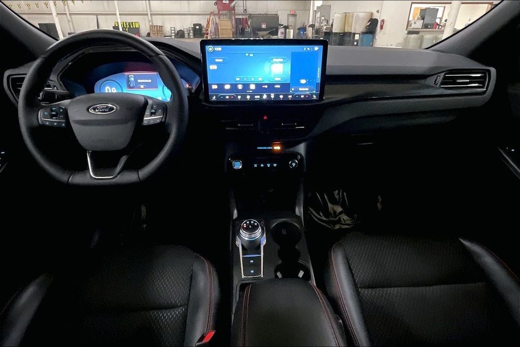 2025 Ford Escape ST-Line Elite