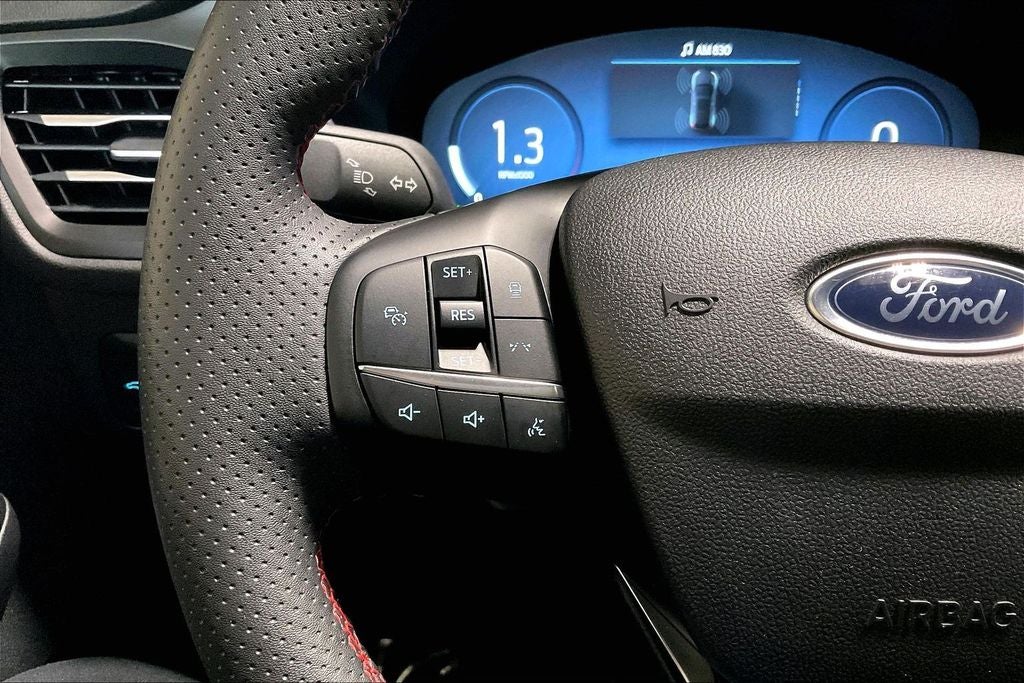 2025 Ford Escape ST-Line Elite