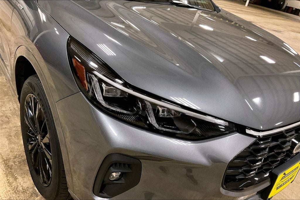 2025 Ford Escape ST-Line Elite