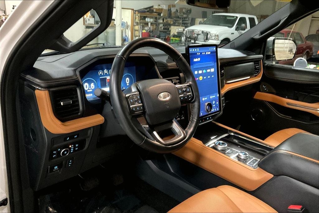 2023 Ford Expedition Max Platinum