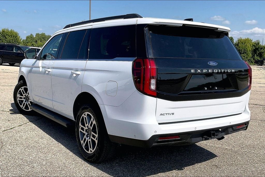 2025 Ford Expedition Active