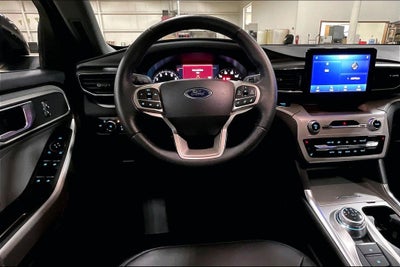 2024 Ford Explorer XLT