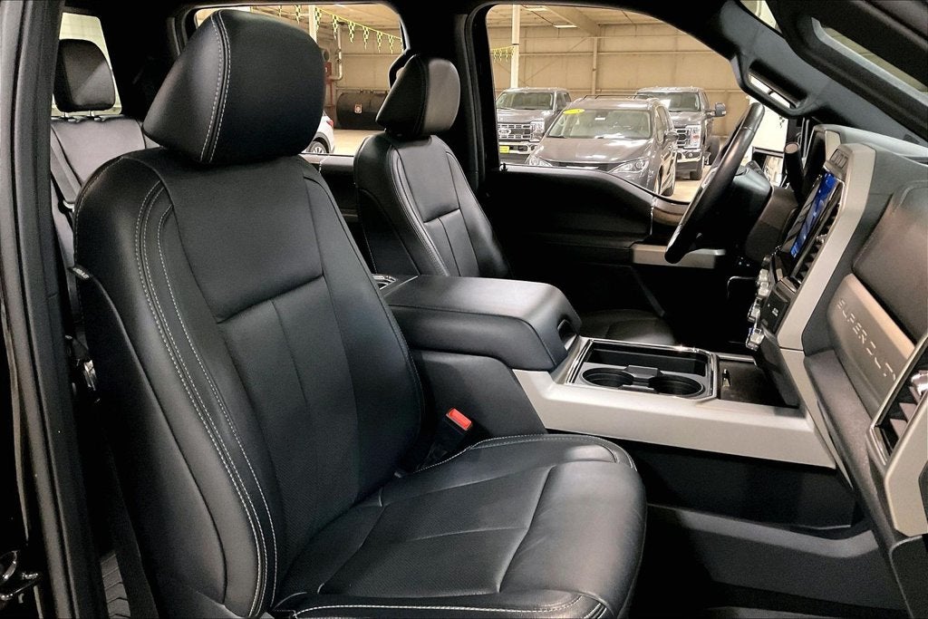 2022 Ford F-250SD Lariat