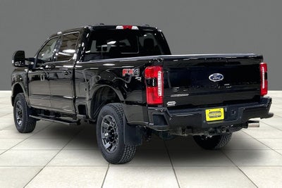 2023 Ford F-350SD Lariat