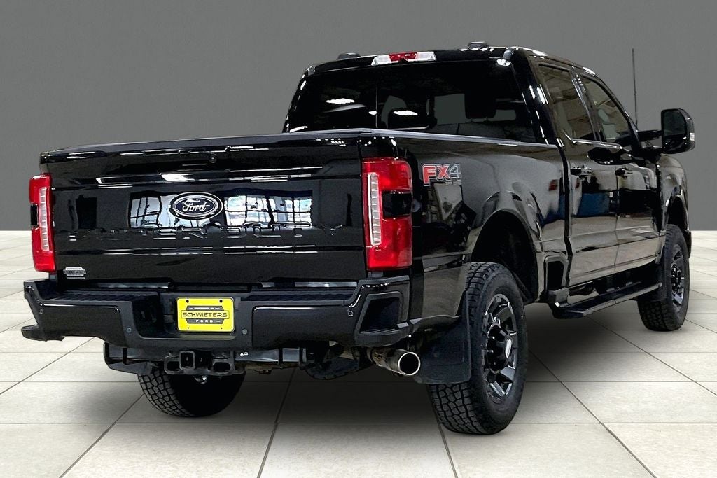 2023 Ford F-350SD Lariat
