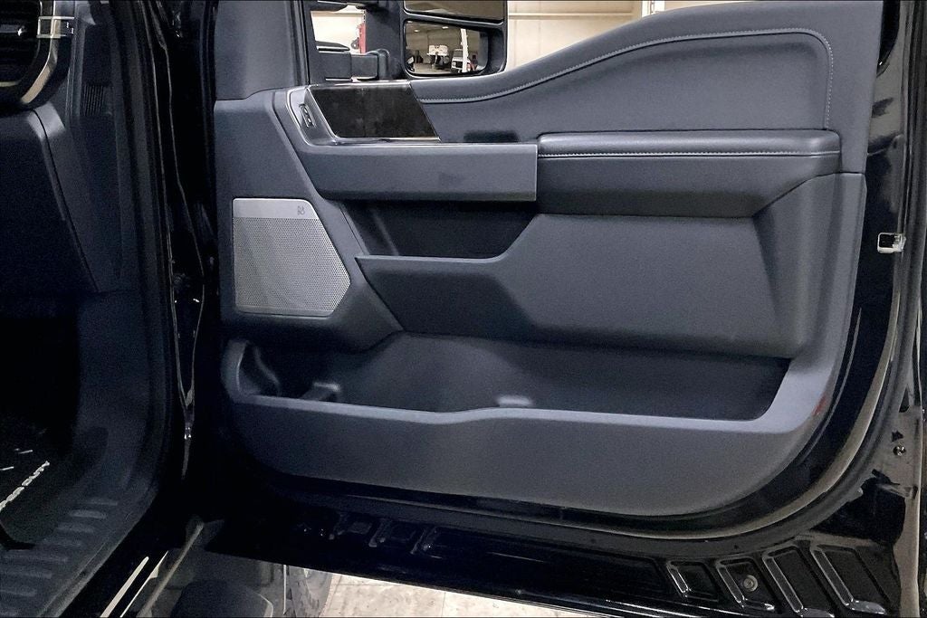 2023 Ford F-350SD Lariat
