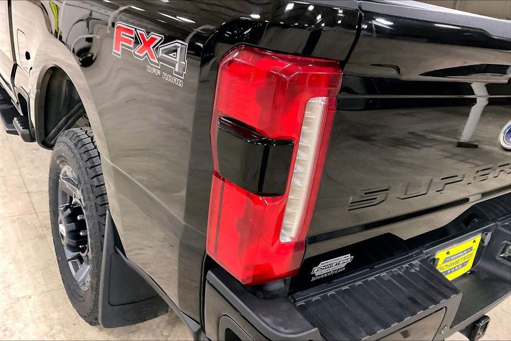 2023 Ford F-350SD Lariat