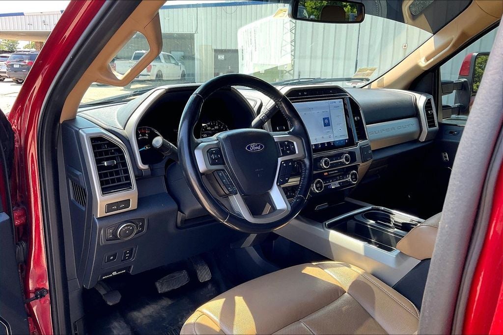 2022 Ford F-350SD Lariat
