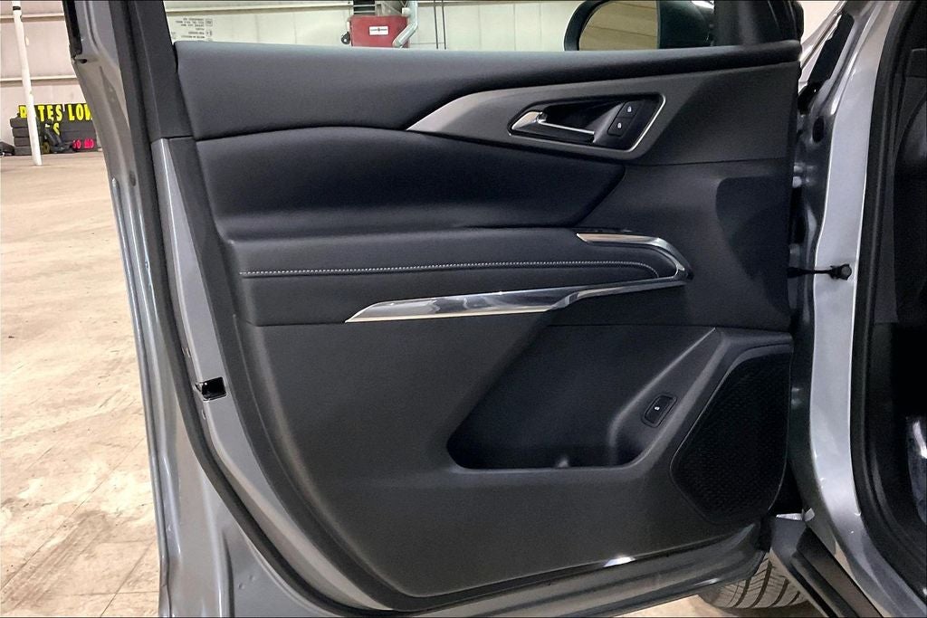 2026 Chevrolet Traverse LT 2LT