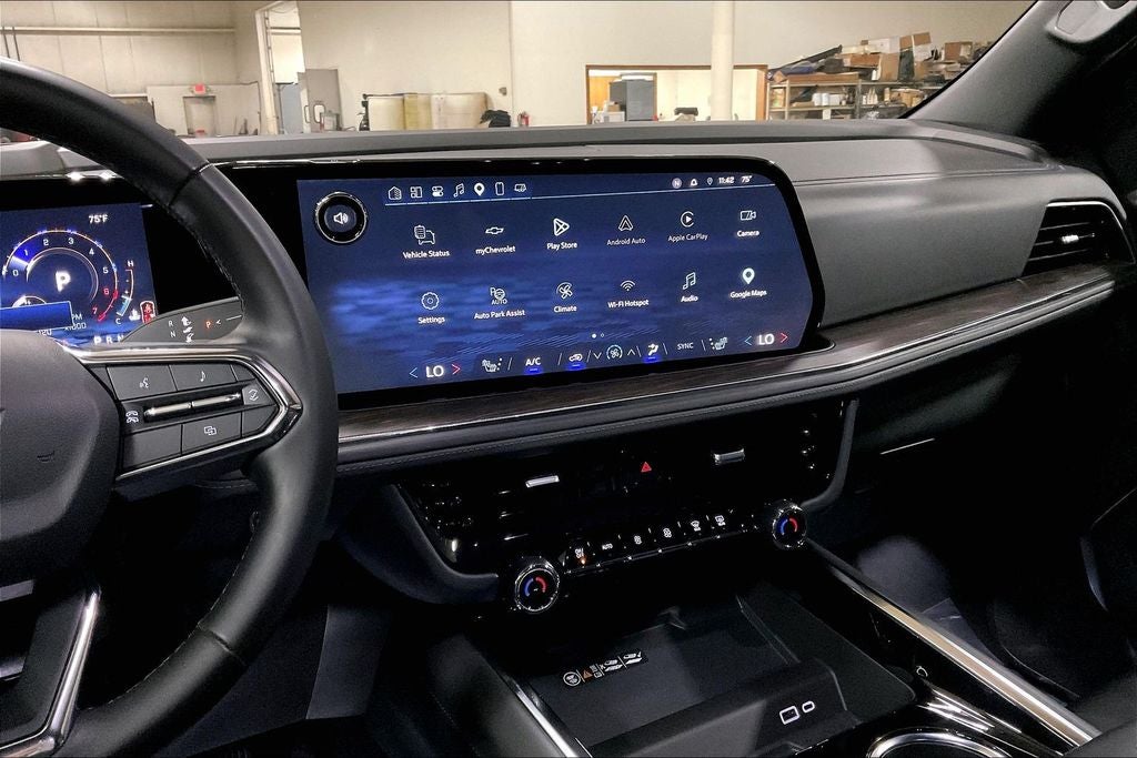 2025 Chevrolet Suburban Z71