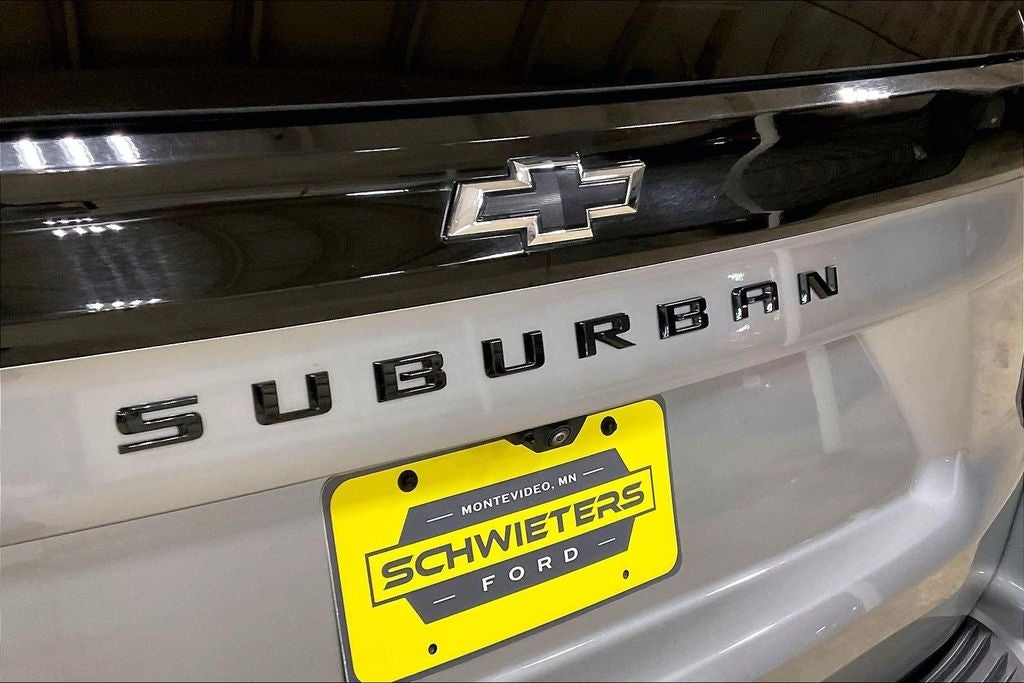 2025 Chevrolet Suburban Z71