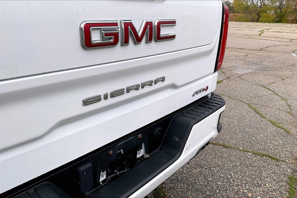 2023 GMC Sierra 1500 AT4