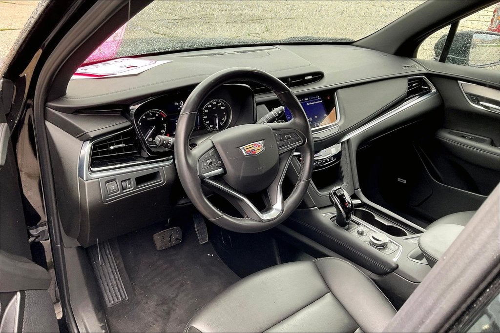 2024 Cadillac XT6 Luxury