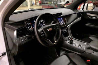 2024 Cadillac XT6 Luxury