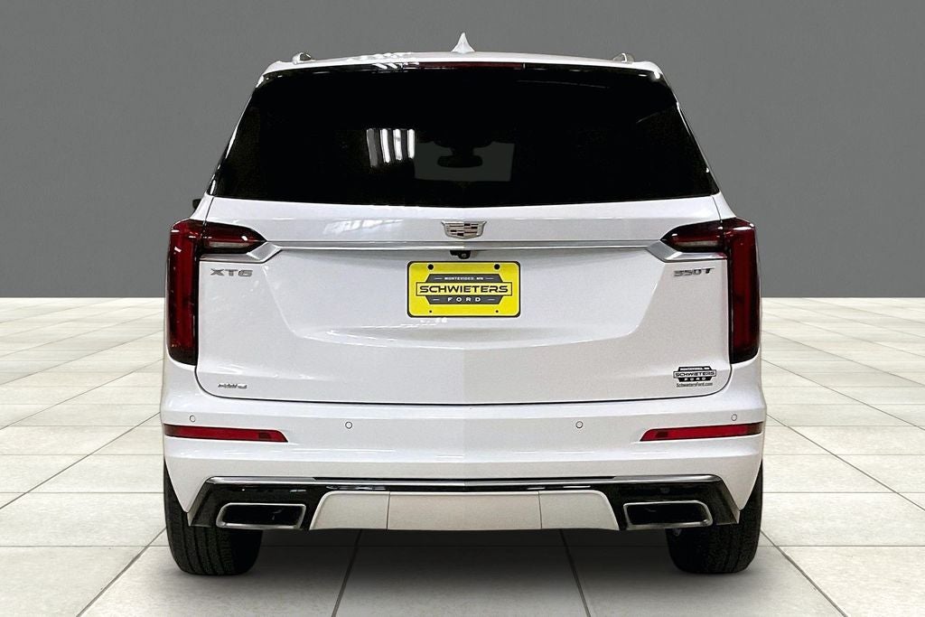 2024 Cadillac XT6 Luxury