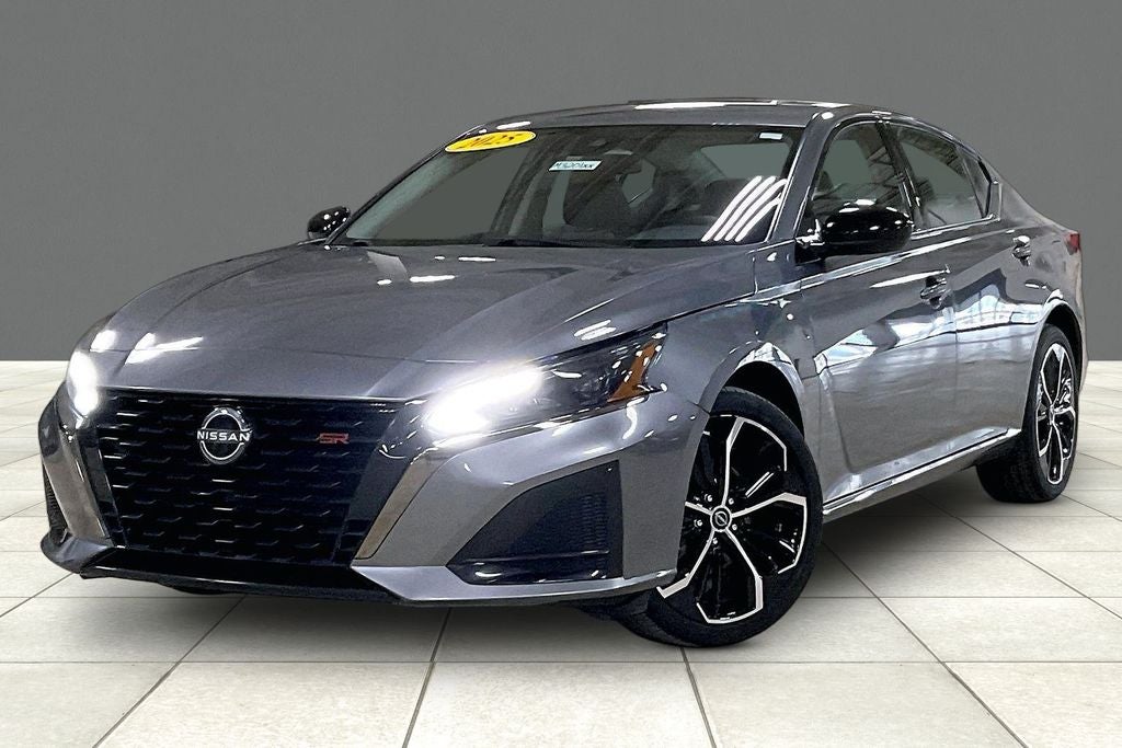 2025 Nissan Altima 2.5 SR