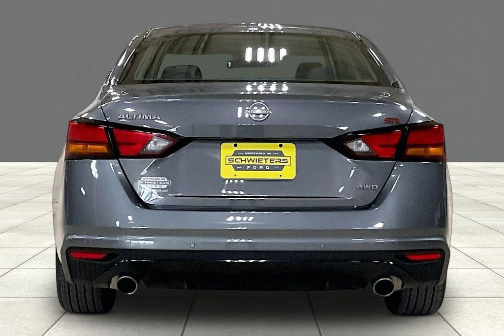 2025 Nissan Altima 2.5 SR