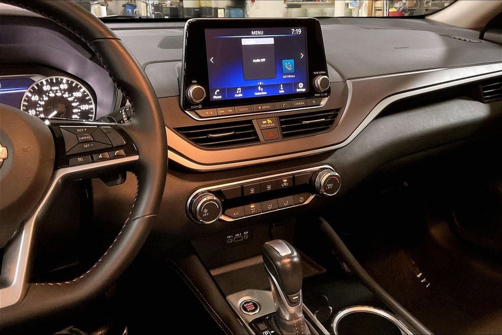 2025 Nissan Altima 2.5 SR