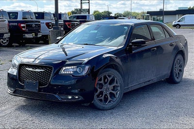 2016 Chrysler 300 S