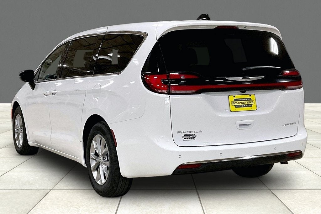 2026 Chrysler Pacifica Limited
