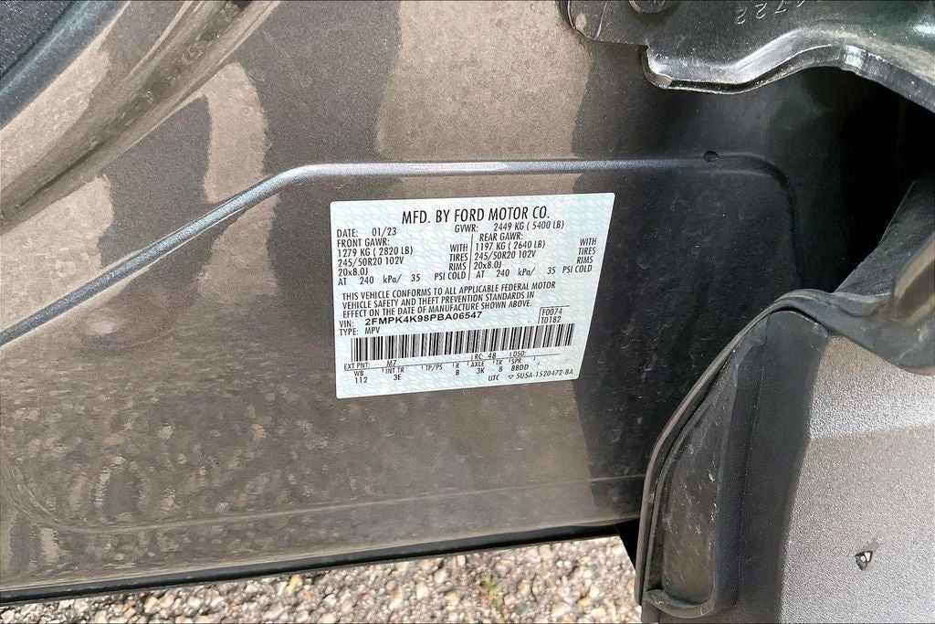 2023 Ford Edge Titanium