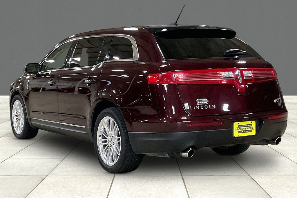2019 Lincoln MKT Standard
