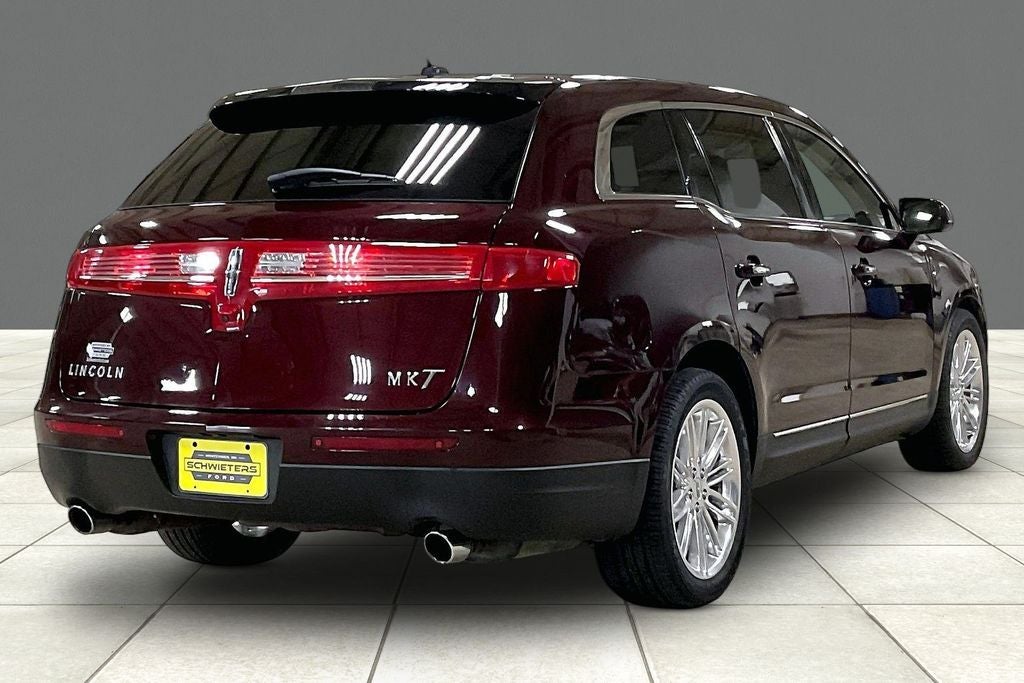 2019 Lincoln MKT Standard