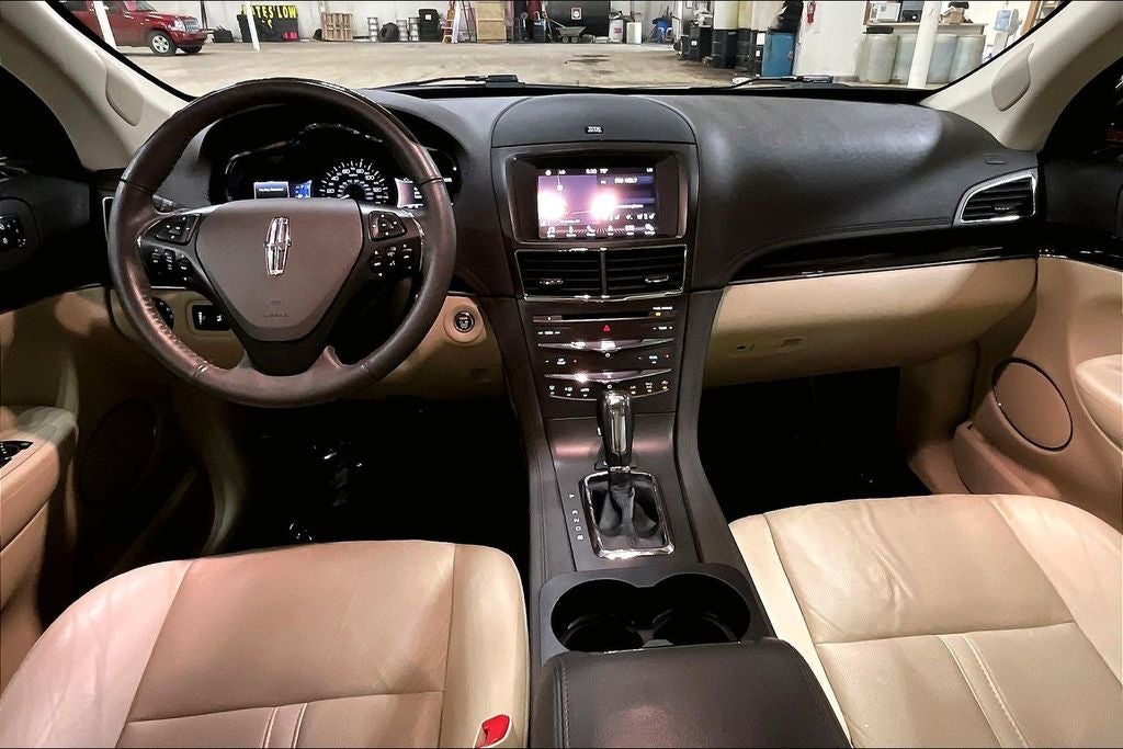2019 Lincoln MKT Standard