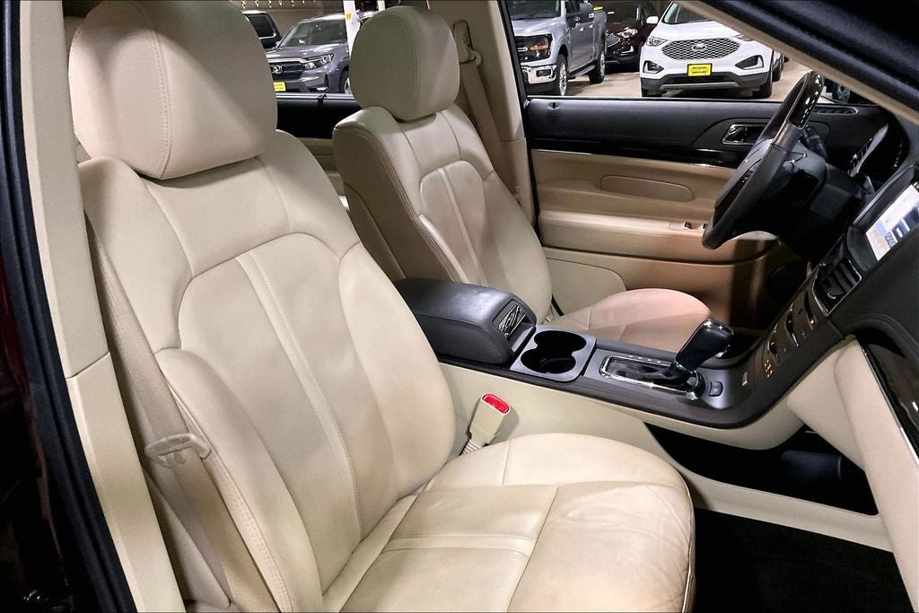 2019 Lincoln MKT Standard