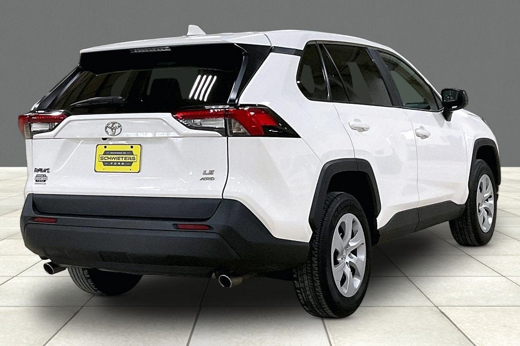 2025 Toyota RAV4 LE