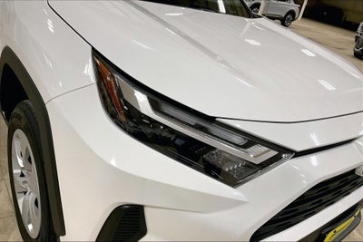 2025 Toyota RAV4 LE