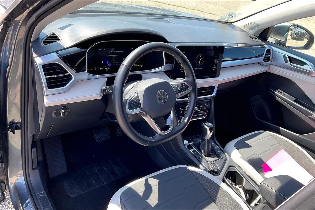 2025 Volkswagen Taos 1.5T SE
