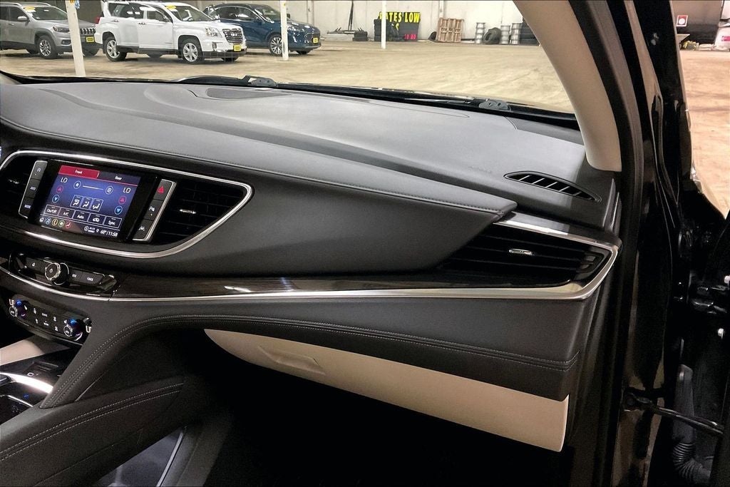 2024 Buick Enclave Essence