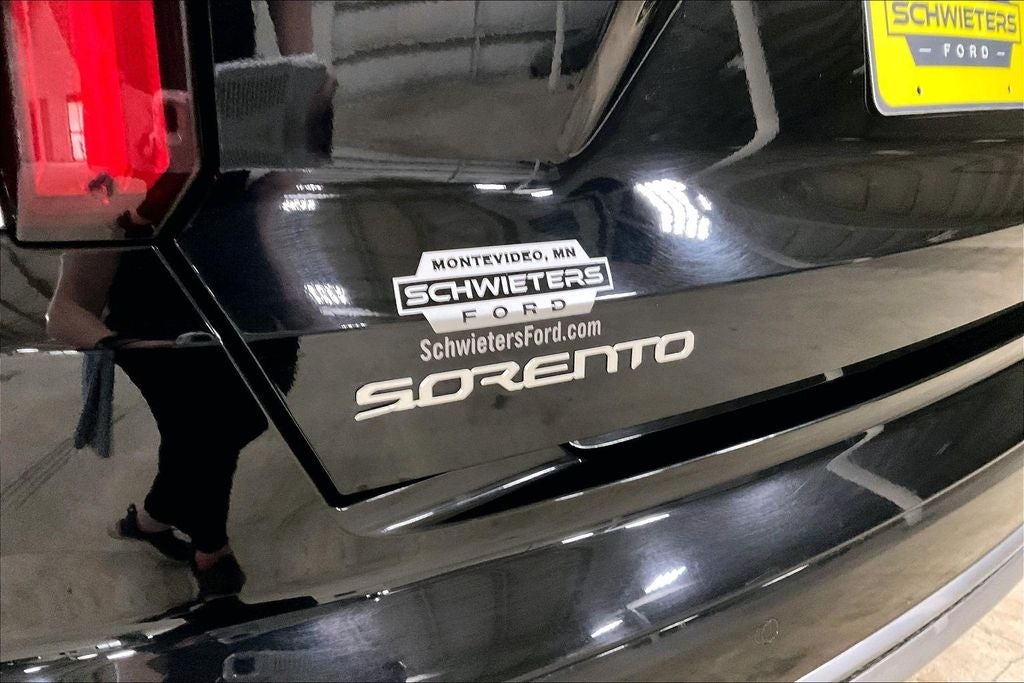 2023 Kia Sorento X-Line EX