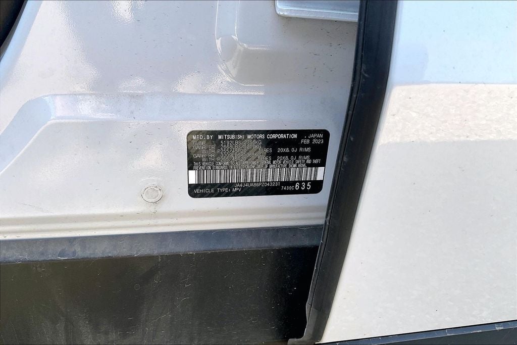 2023 Mitsubishi Outlander SE