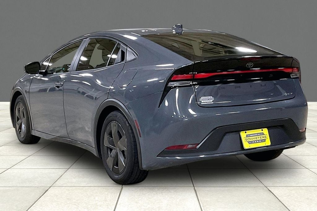 2024 Toyota Prius LE