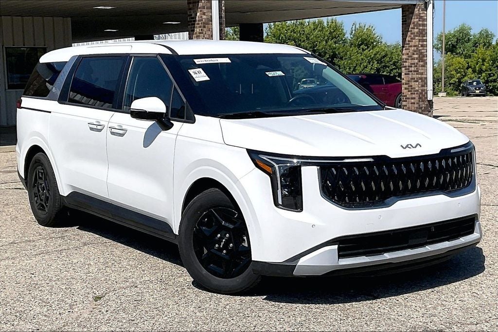 2025 Kia Carnival LXS