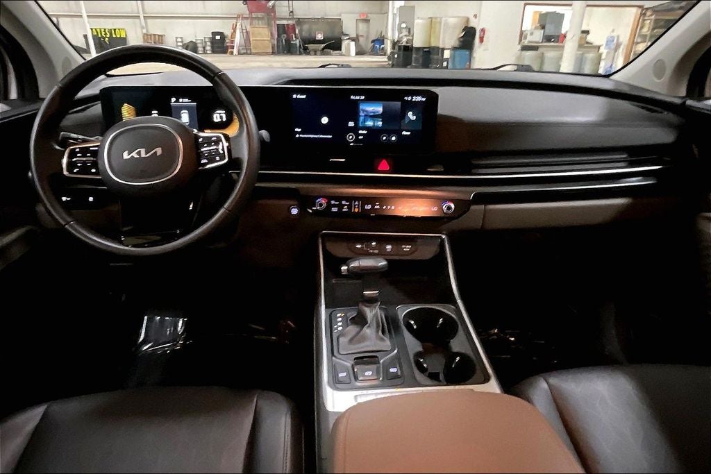 2025 Kia Carnival LXS