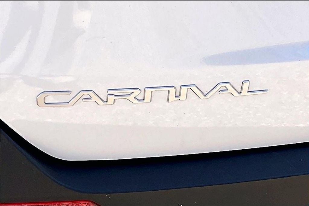 2025 Kia Carnival LXS